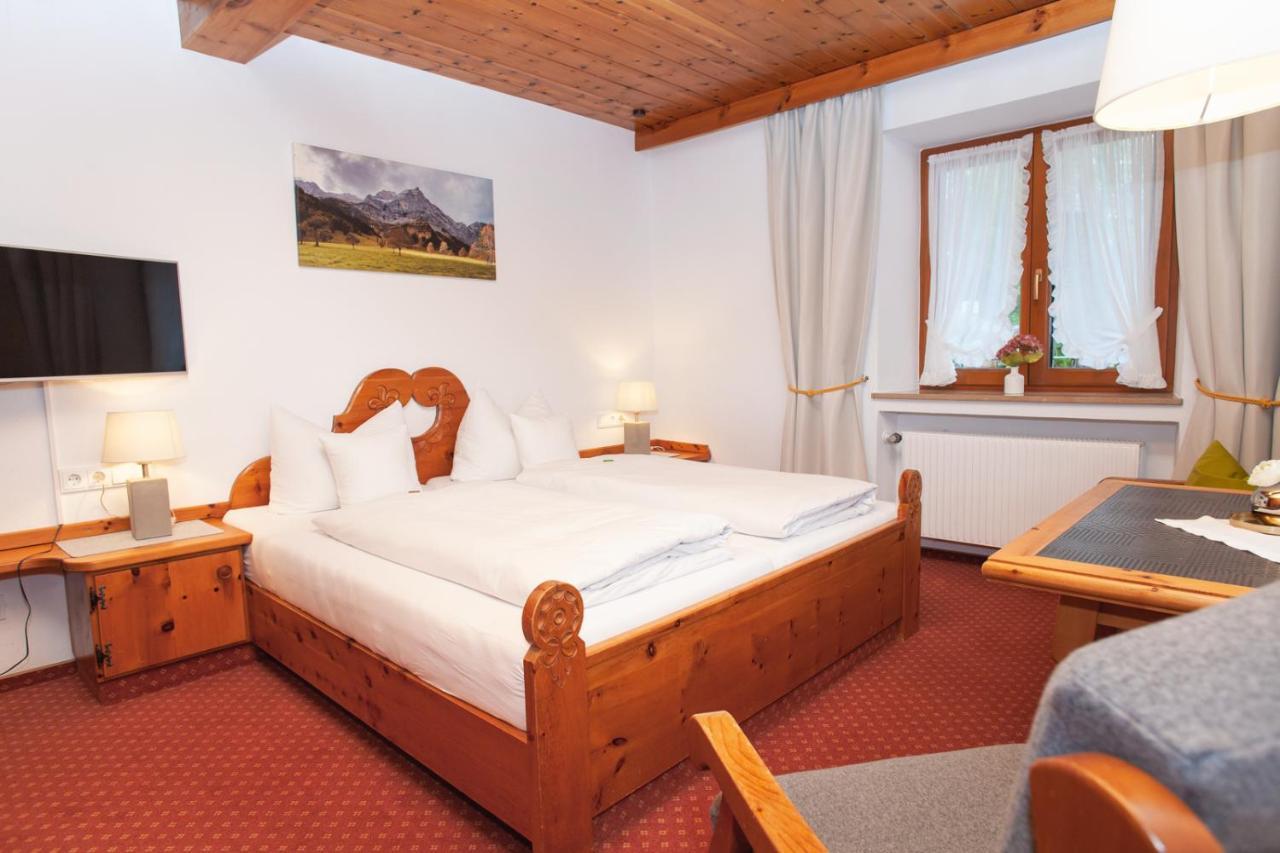 Gaestehaus Sonnenheim Gasthuis Mittenwald